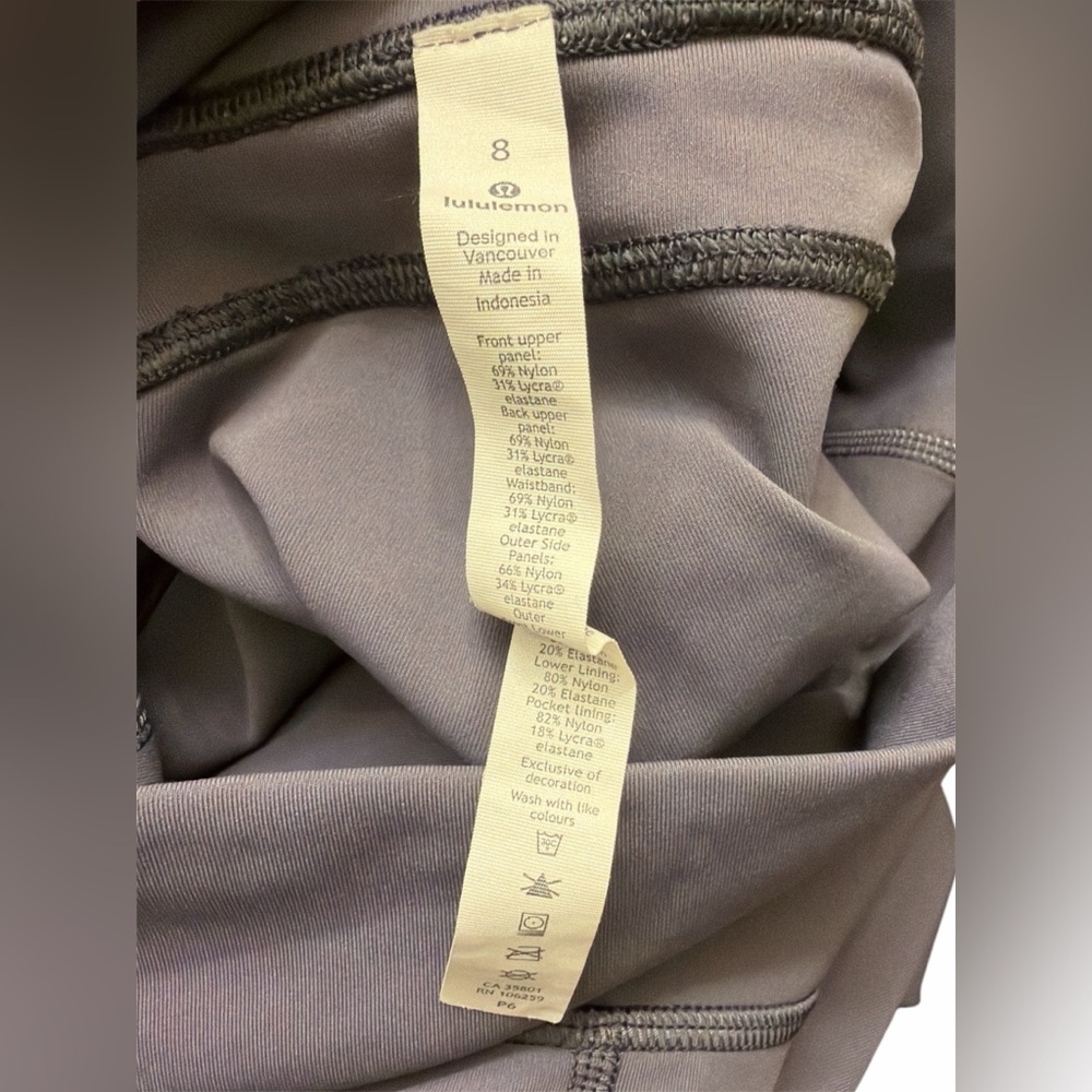 Lululemon Wunder Under Crop 21” *Lace- Size 8 - Picture 6 of 9